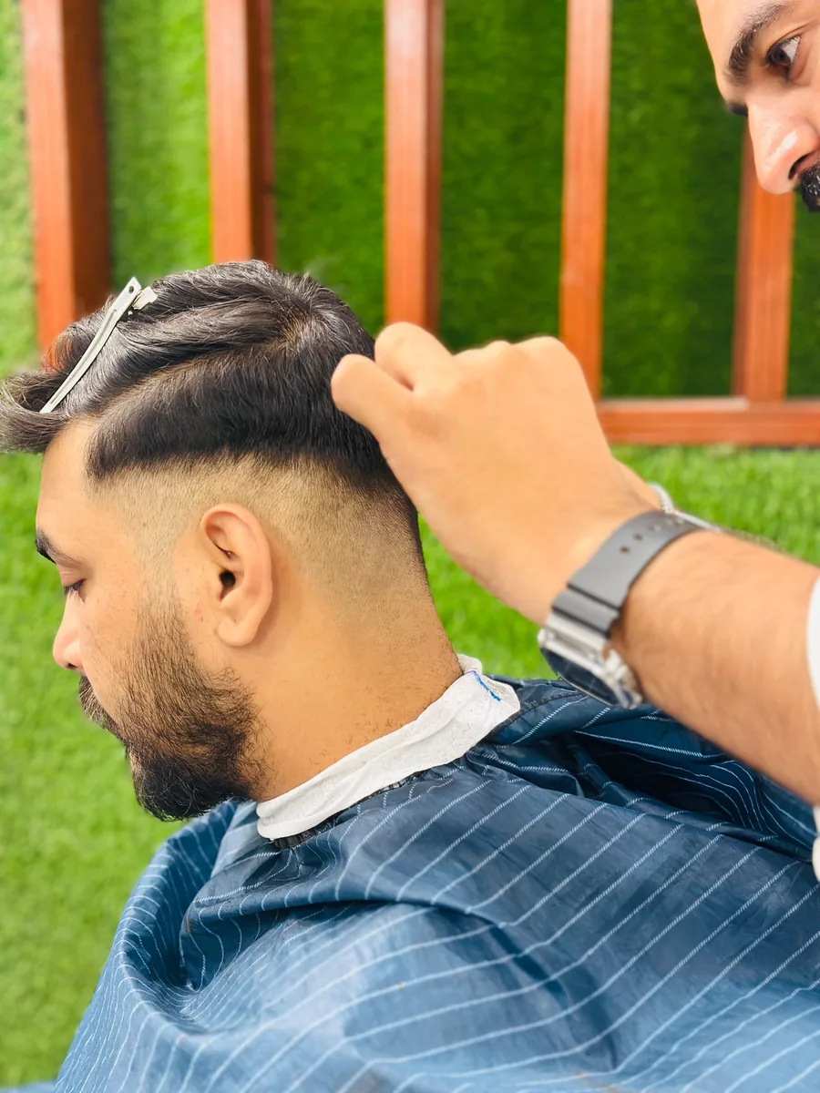 Muhammad Irfan at work — Royal Men's Salon Karachi