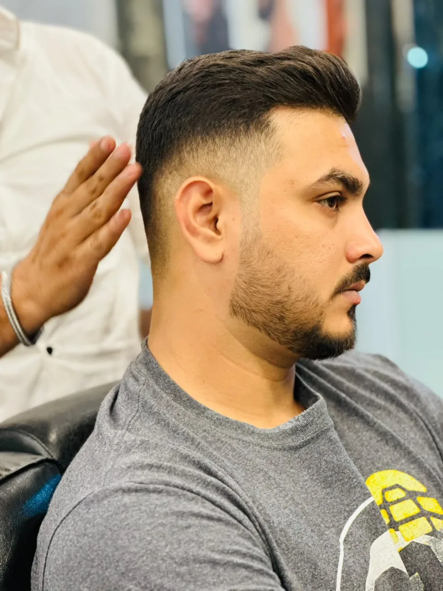 Muhammad Irfan at work — Royal Men's Salon Karachi